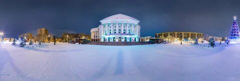 Каток у драмтеатра