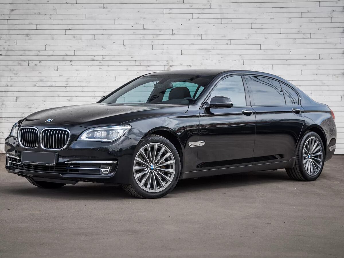 Бмв 7 россия. БМВ 740 f02. BMW 740li f02. BMW 7 F. BMW 740li XDRIVE 2014.