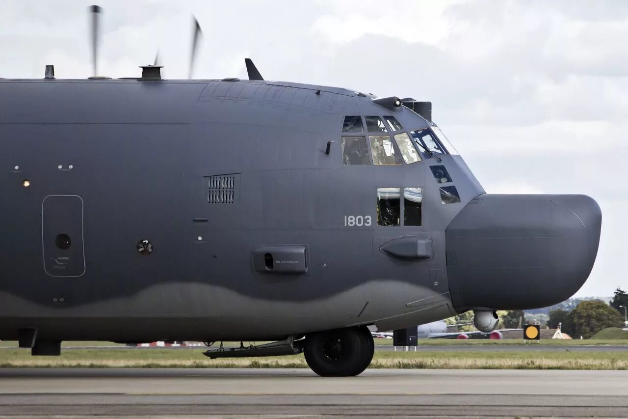 Hercules MC-130h. Lockheed AC-130 Spectre. MC-130h. H-130h Hercules Cockpit. 130 spectre