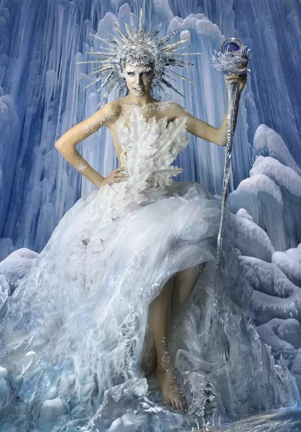 Вид снежной королевы. Вид снежной королевы. Айс квин ice queen. Снежная королева современный образ. Снеңная королева.