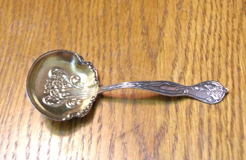 Серебряная ложка для абсента 19 век. Кайзер ложка серебряная.