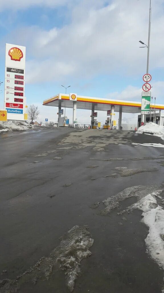 Тебойл волгоград. Заправка shell волгоград. teboil азс. шелл волгоград.