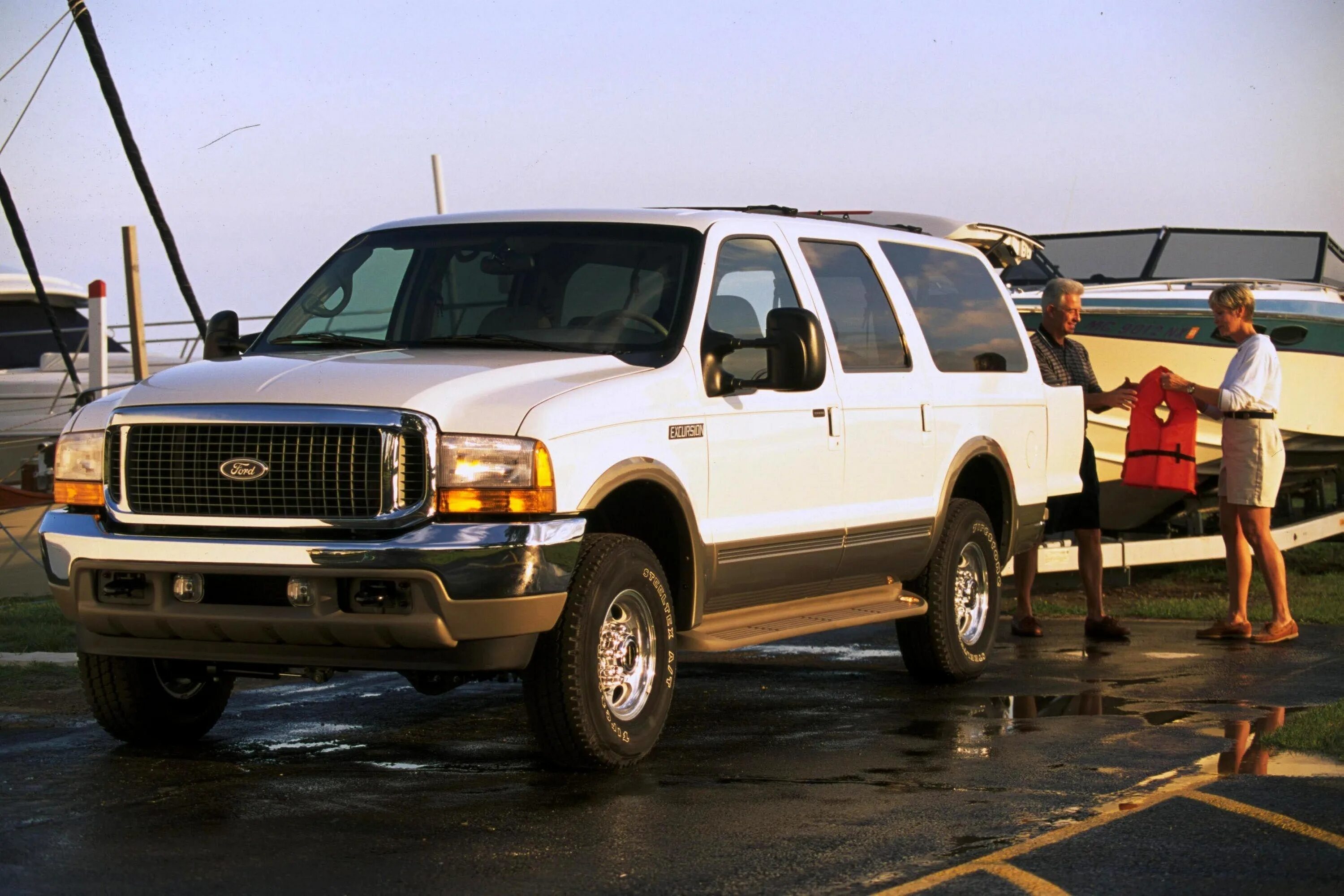 Купить форд экскурсион. Ford Excursion 2001. Форд Экскурсион 2000. Форд Экскершн 2000. Форд Экскурсион 2004.