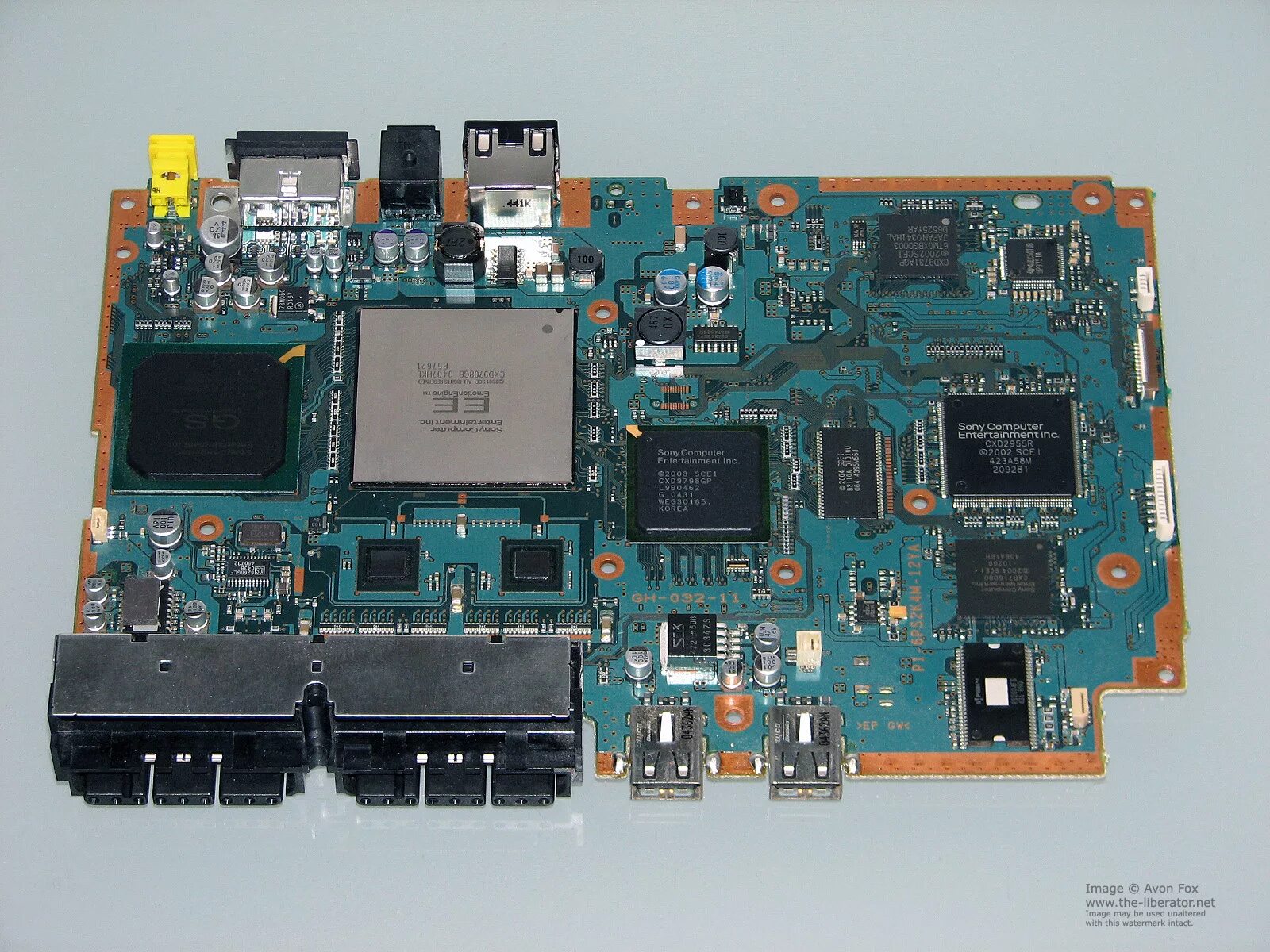 Ps2 Slim motherboard. Плата ps2 Slim 70008. PLAYSTATION 2 Slim материнская плата. Материнская плата ps2 90008. Ремонт плейстейшен 2