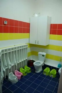 Детский унитаз в садике