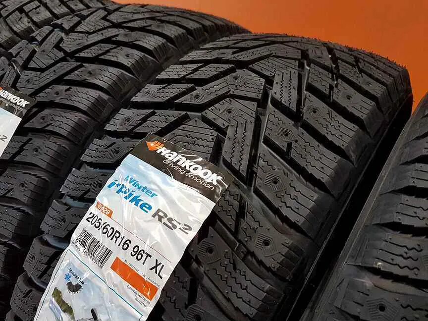 Купить резину ханкук 16. Hankook 205/60 r16 зима. 205/60/16 Hankook Hankook w429 XL 96t. 140хенкук. Новая зимняя резина Ханкок.