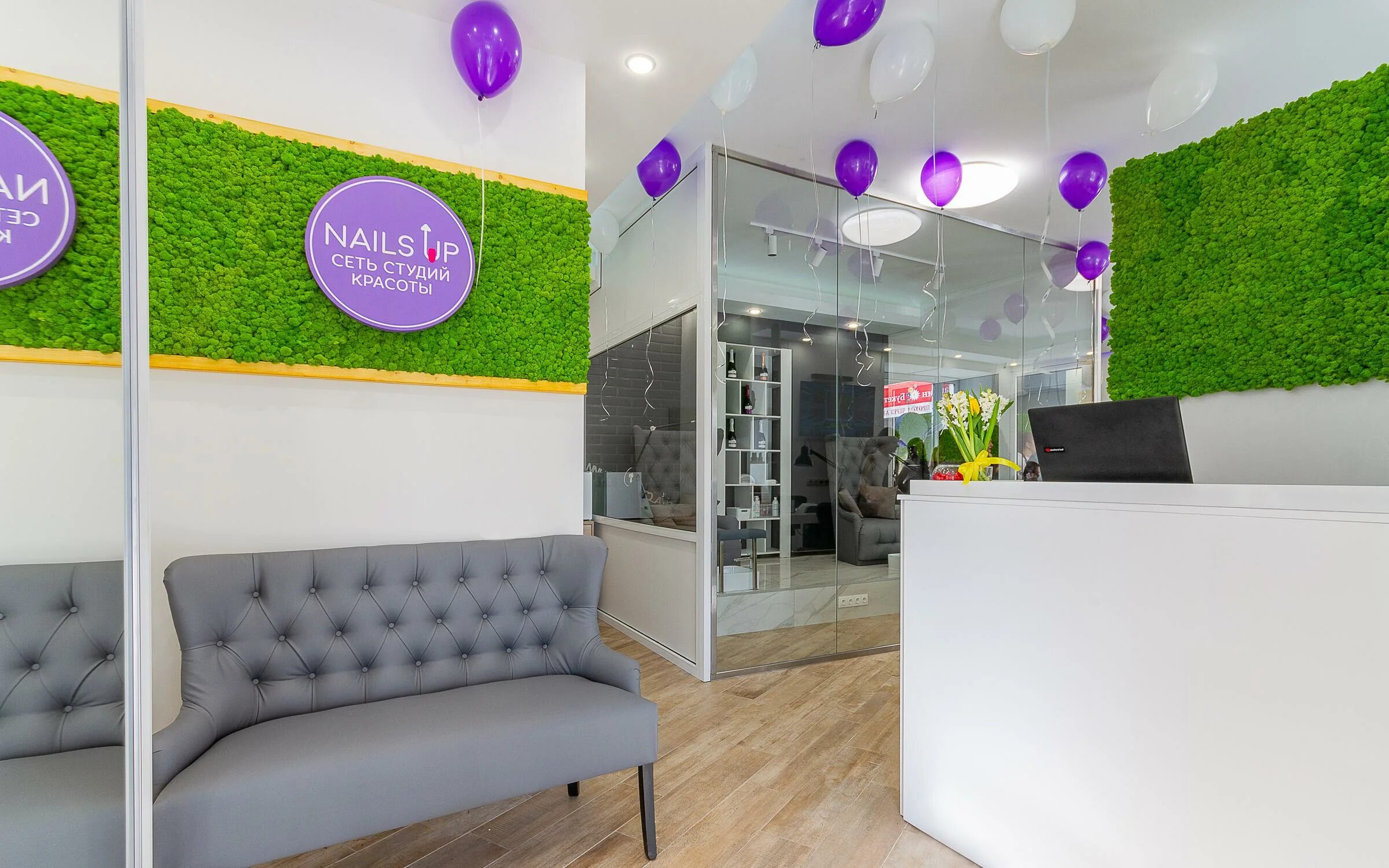 Студия маникюра nail studio. Нейлс ап беляево. nail up франшиза. nails up студии. салон красоты нахимовский проспект.