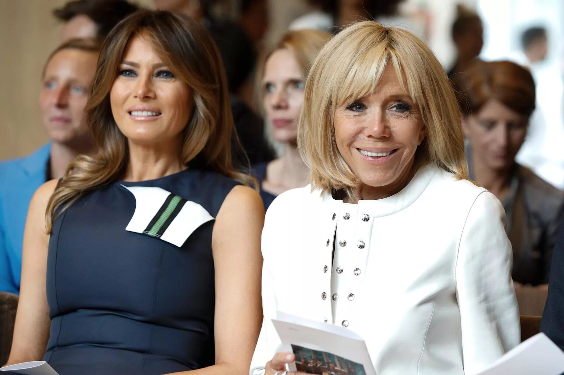 Schiaparelli леди гага. Манга влиятельная леди джошуа. Влиятельная леди 79. Влиятельная леди манхва. Влиятельная леди 79.