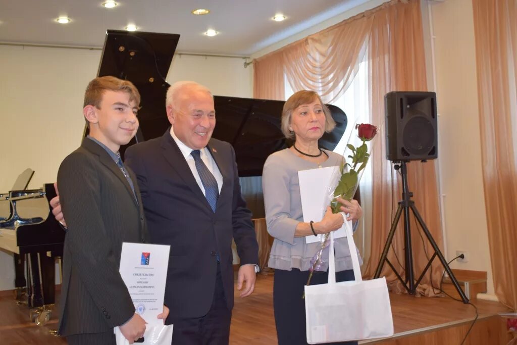 н. стипендия колледж искусств. стипендиат россии. артек нижнекамск. училище искусств магадан.