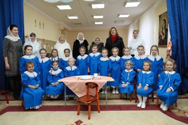 Центр умиление. Школа умиление заплавное. заплавное 11 детей в семье. школа умиление волжский.