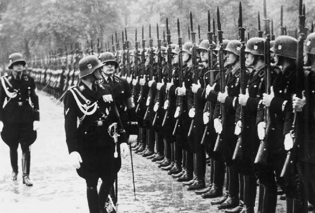 Армия третьего рейха СС. SS армия третьего рейха. SS 3 Рейх. Waffen SS (войска СС).. Фашистские отряды