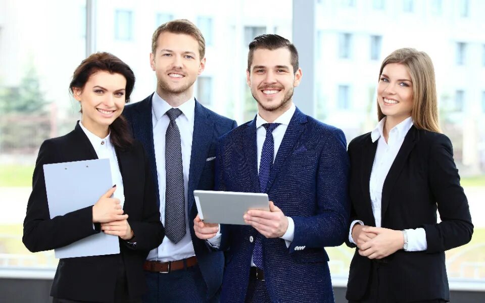 Компания деловой. Компания деловой. Компания деловой. Успешная женщина. Деловая встреча.