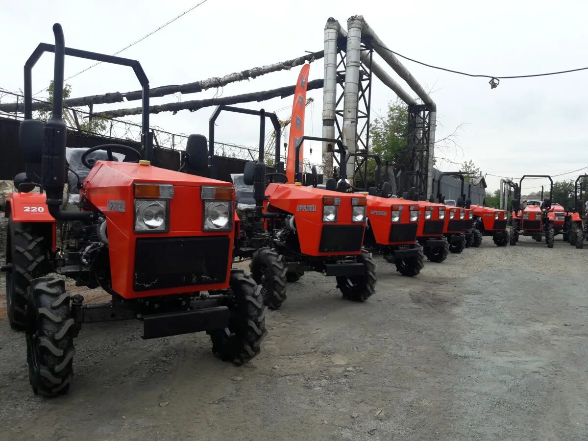 еманжелинск минитрактор уралец. уралец минитрактор еманжелинск. трактор уралец 4х4. трактор уралец 224. минитрактор уралец 224.