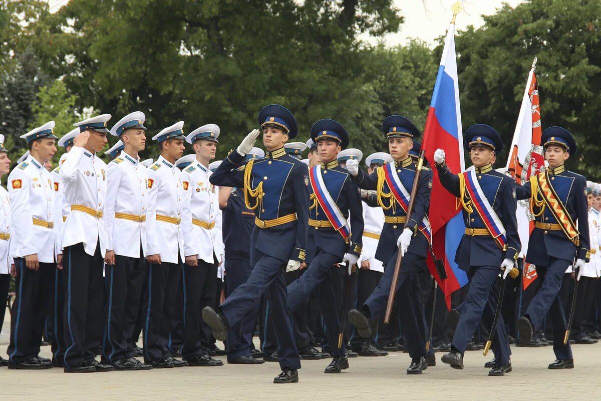 Президентский кадетский корпус краснодар. Краснодарский президентский кадетский корпус. Краснодарское кадета. Краснодарское кадета. Президентский кадетский корпус краснодар.