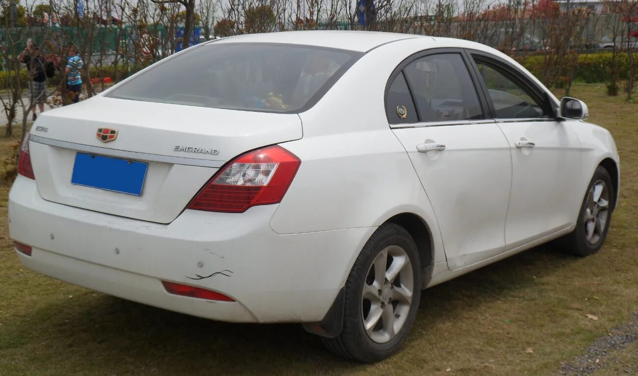 Эмгранд какой класс. Машина geely emgrand ec7. Новый geely emgrand ec7. Эмгранд какой класс. Ec7 автомобиль китайский.