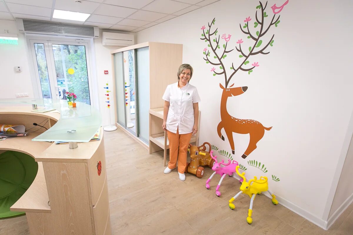 лучший детский медицинский центр львенок. регистратура детской кудрово. ресепшен в поликлинике. номер телефона приёмной. регистратура детской кудрово.