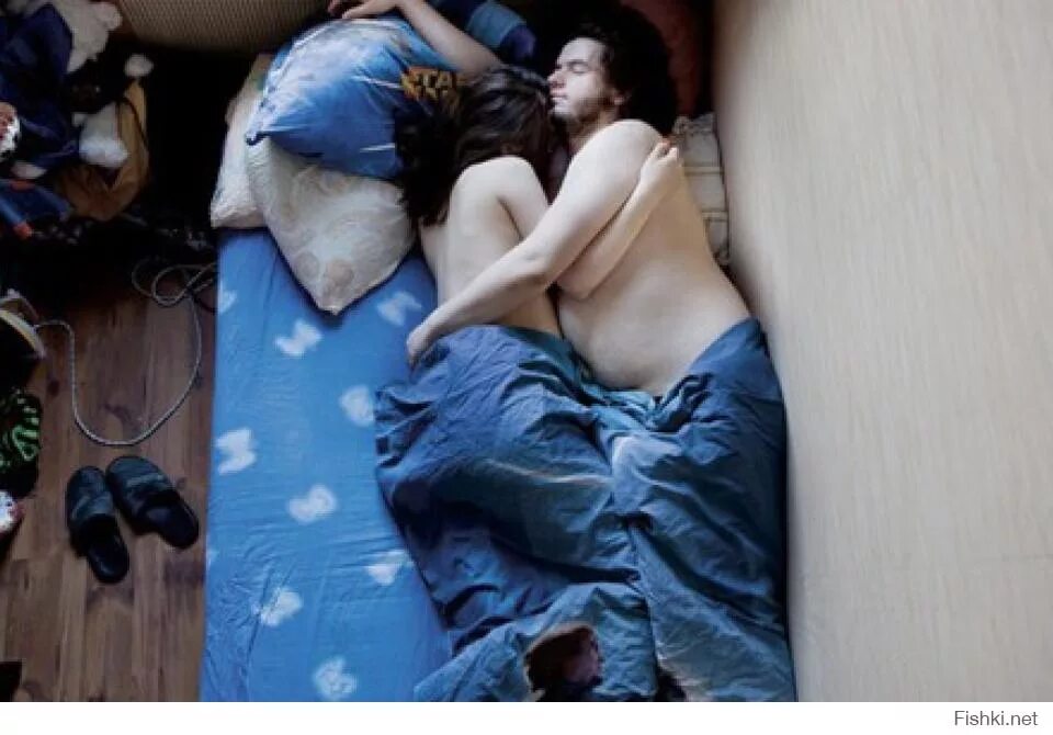 Проснулся И Увидел Голую