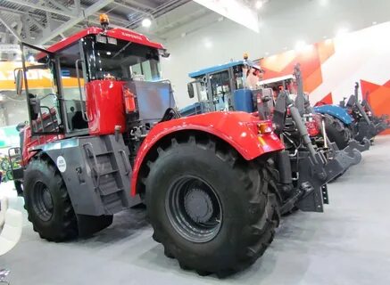 Новый трактор завод