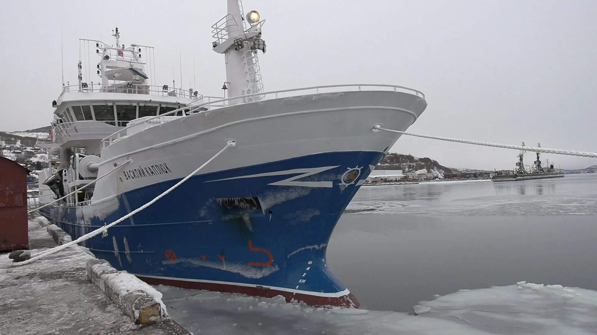 Траулер-сейнер проекта sk-3101r «ленинец». Рыболовецкое судно лагарт петропавловск камчатский. Траулер вилючинский. Траулер-сейнере проекта sk3101r "василий каплюк". Рыболовецкое судно камчатка.