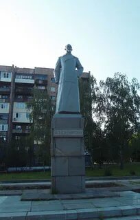 Город дзержинский памятники