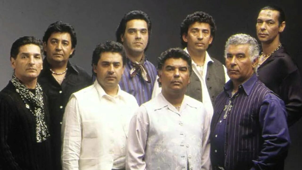 Gipsy kings обложка. Gipsy kings "gipsy kings". Послушать gipsy kings. Группа джипси кингс. Gipsy kings 1988 bamboleo.