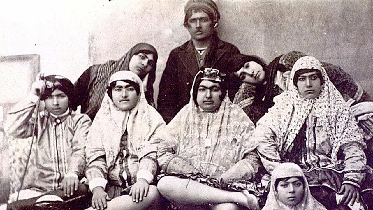 Кадры гарема. Наложницы гарема султана сулеймана реальные.