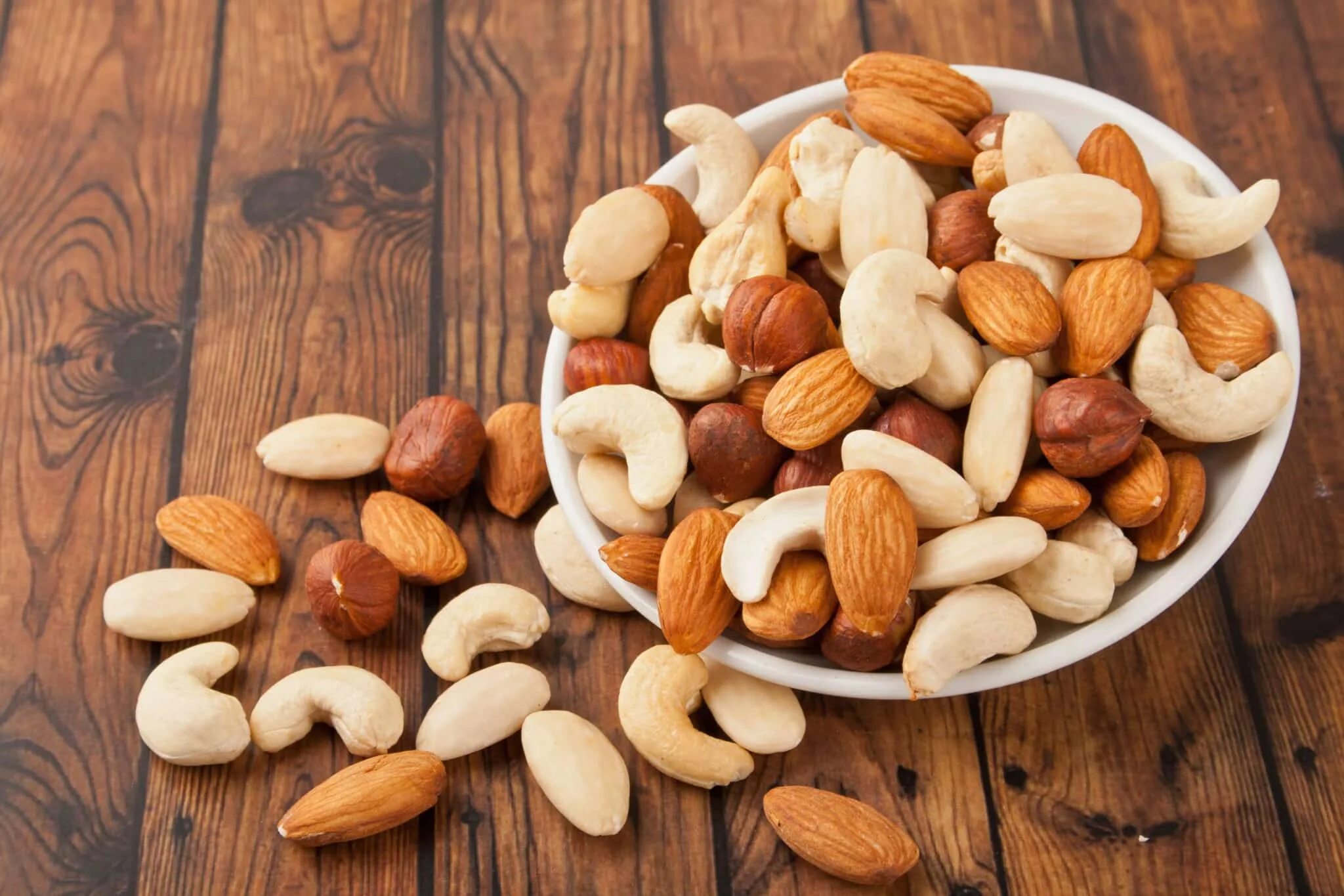 Wood nuts 23