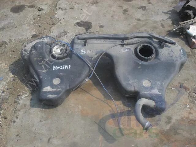 Бак бмв е36. Бак bmw e36. bmw e36 бензобак. топливный бак бмв е39. топливный бак бмв е39 бензин.
