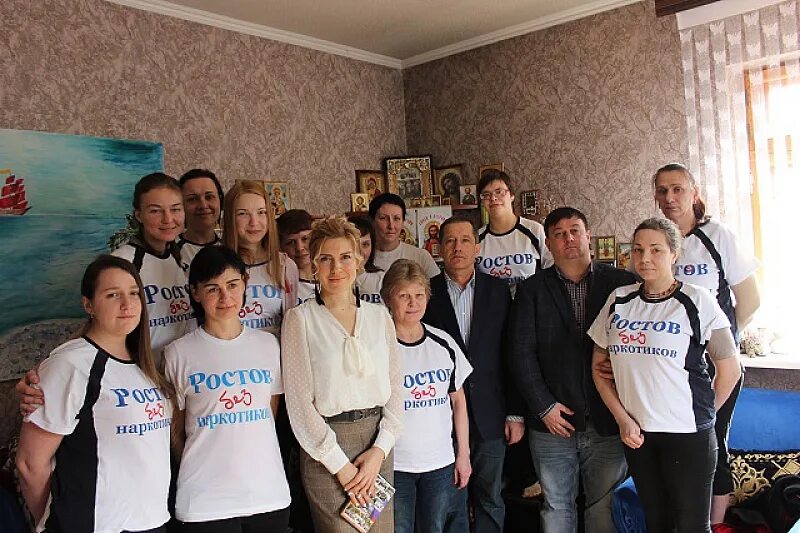 центр реабилитации "возвращение выбора" коммунар. православный психологический центр "забота". терапевтическое сообщество гармония ульяновск. анна иващенко радиоведущий ростовское радио фото. женский реабилитационный центр.