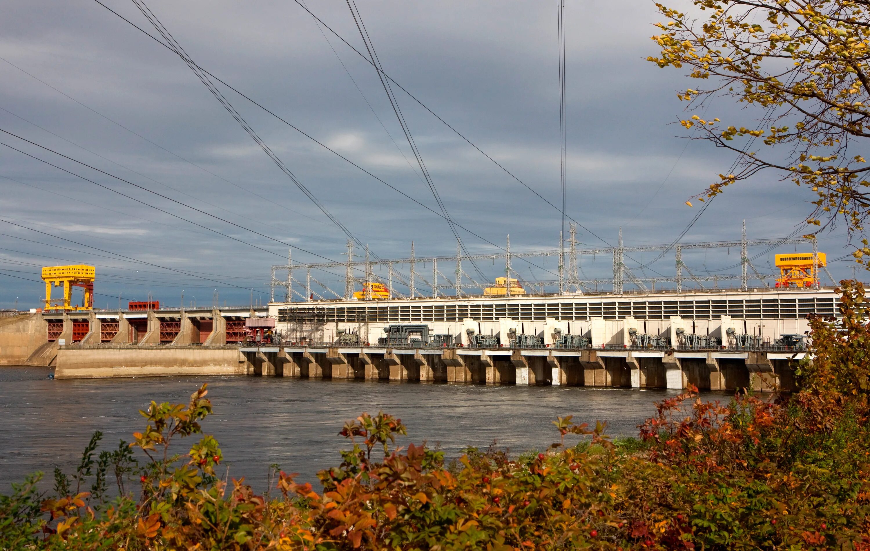Воткинская гэс пермский край. Город чайковский гэс. Воткинская гэс река. Колесов воткинская гэс. Воткинская гэс чайковский.