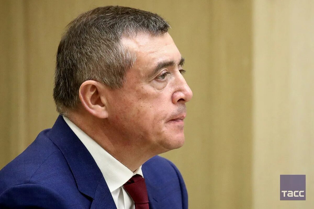 Лимаренко валерий игоревич губернатор. Николай лимаренко. Лимаренко валерий игоревич губернатор сахалинской области. Валерий игоревич лимаренко. Валерий лимаренко губернатор.