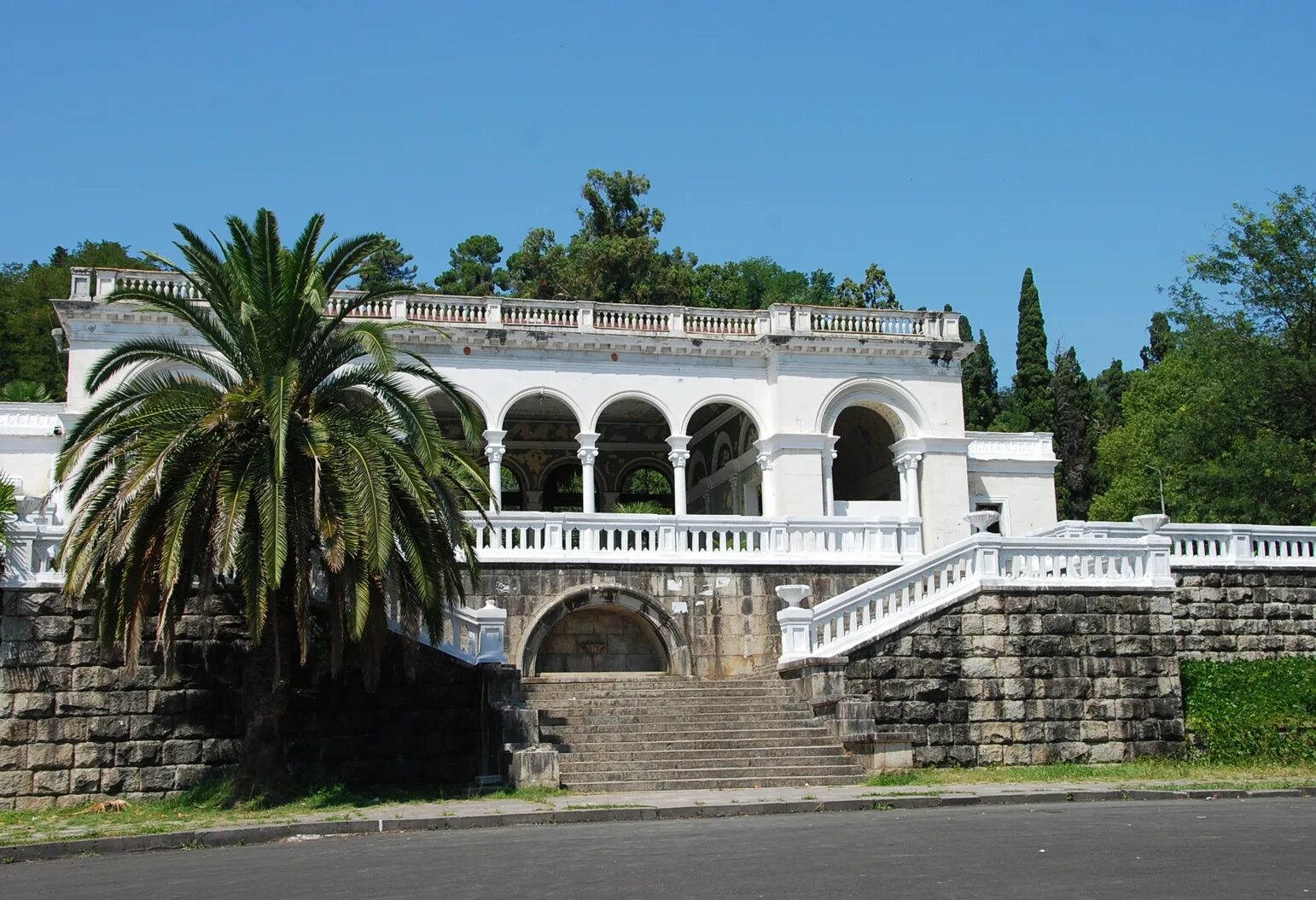 ночная набережная махаджиров сухум. сухум абхазия. сухум абхазия. фото абхазии сухуми. сухум абхазия.