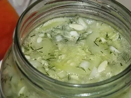 Вода с укропом и огурцом
