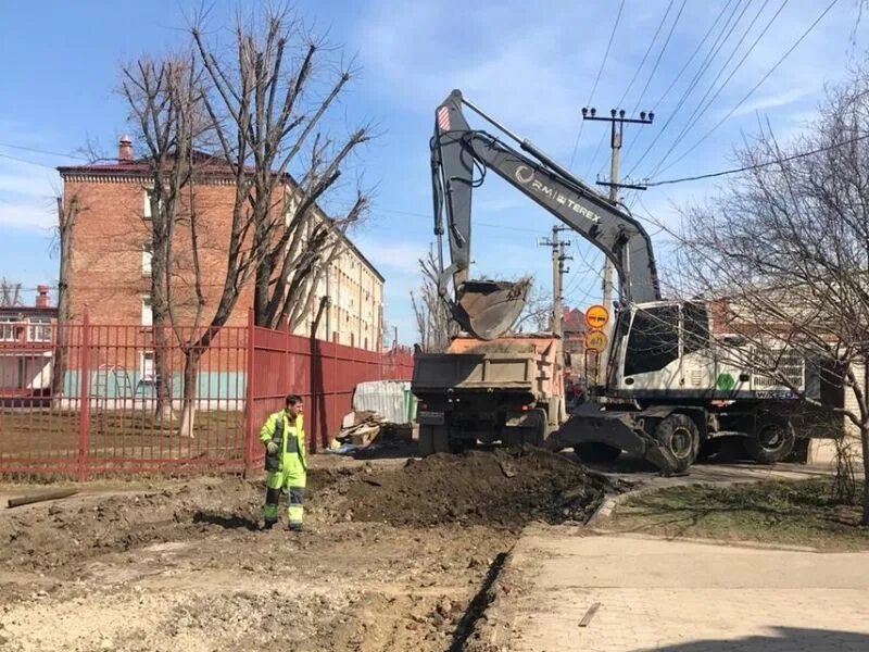 Жилой массив пашковский краснодар отзывы. Пашковский микрорайон Краснодар. Ремонт дорог в Суворове. Ремонт Краснодар. Ремонт дорог в Славянске-на-Кубани.