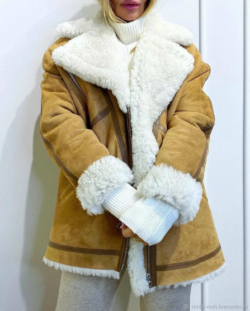 Зимняя одежда из овчины. Меховая мануфактура овечкин бекеши. Зимняя одежда из овчины. Московская меховая мануфактура. Дублёнка авиатор женская 2022.