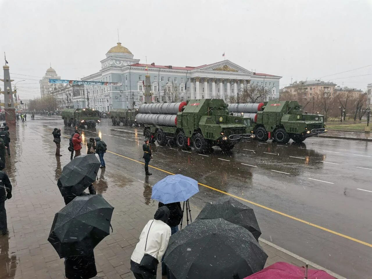 Парад чита. Парад Победы 2022 Чита. Парад военной техники. Парад в Чите 9 мая. Военная техника на параде.