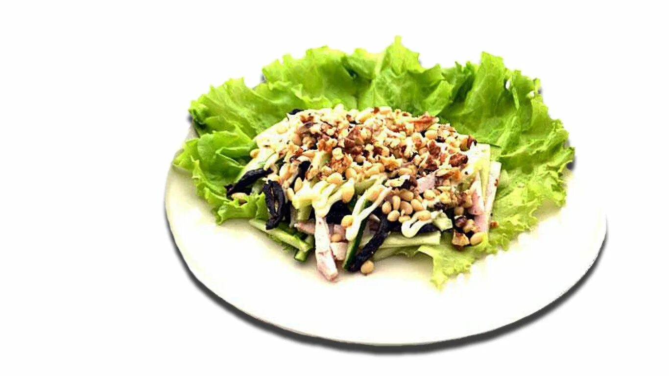 Салат нежность с курицей и черносливом. Салат с черносливом и курицей и огурцом. Салат с курицей и черносливом и листьями салата. Копченая курица огурец чернослив. Салат нежность с курицей и черносливом.