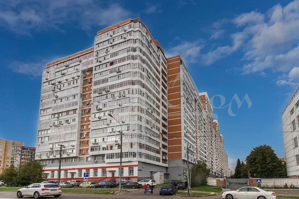 Москва, 3-х комнатная квартира, ул. Истринская д.8к3, 37000000 руб.