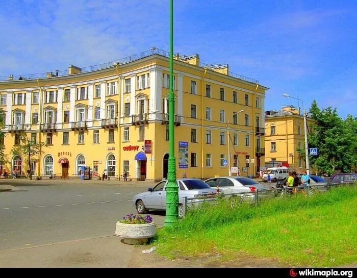 Колпино Вокзальная площадь. Площадь города Колпино. Привокзальная площадь в городе Колпино. Колпино архитектура. Пл вокзальная