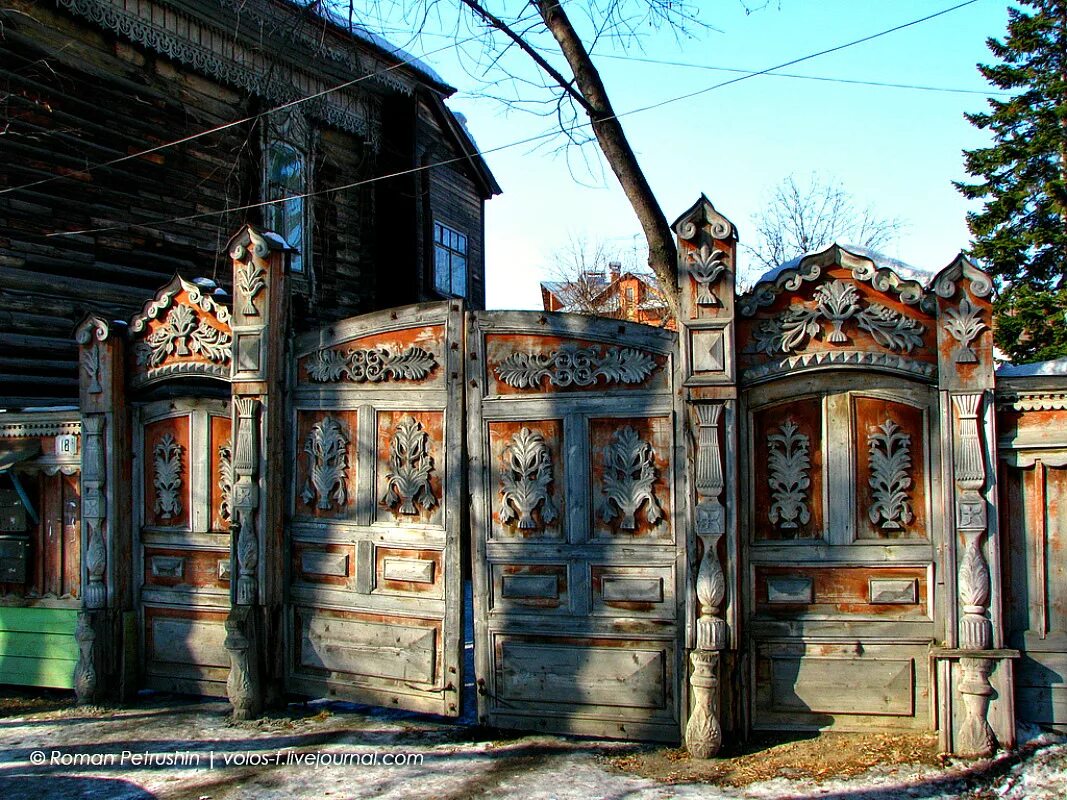 усадьба дубовка волгоградская. дом купца третьяковские ворота кострома. усадебные ворота 19 века. старые исторические здания в городе энгельс. купца артамонова дубовка.