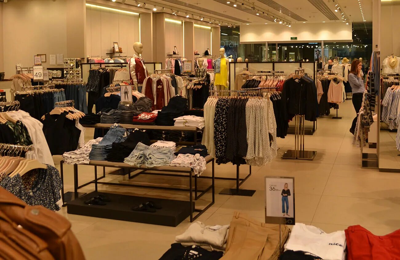 Mango магазин одежды. Магазин манго уфа. Манго режим работы. Mango пермь. Манго режим работы.