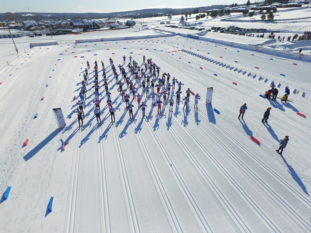 Трасса лыжных гонок состоит из 4 участков. Центр лыжного спорта Малиновка Архангельская область. Биатлон трасса. Трассы для лыжных гонок. Лыжные гонки трасса.