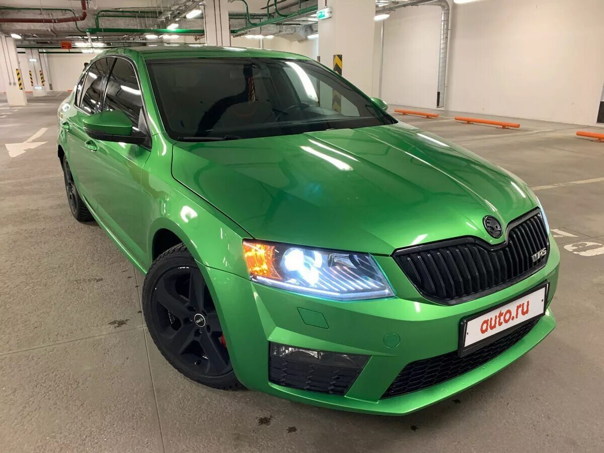 Skoda Octavia RS Green 2014. Skoda Octavia 2014 зеленая. Skoda octavia цвета