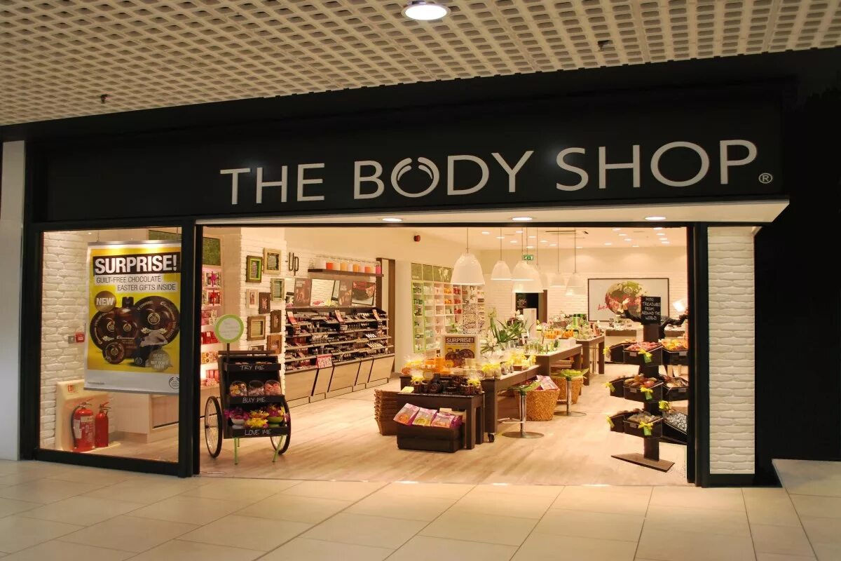 The body shop магазин. Боди шоп магазин. Body shop фото магазинов. The body shop мега Химки.