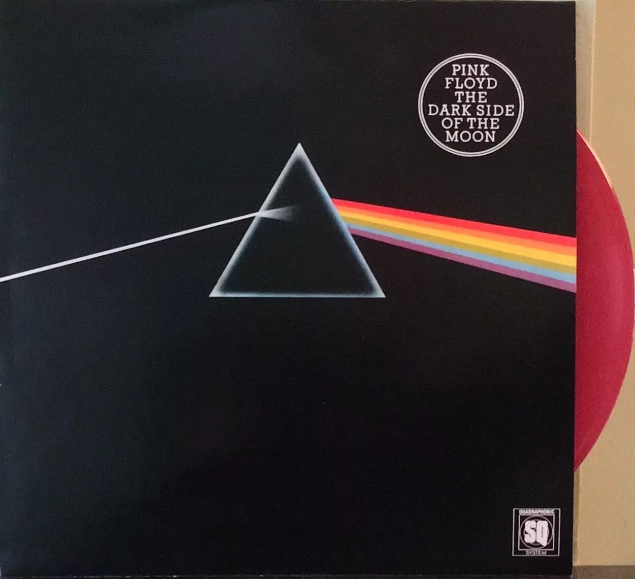 Пинк флойд слушать обратная сторона луны альбом. Pink Floyd Dark Side of the Moon 1973. Винил Pink Floyd the Dark Side of the Moon. Пинк Флойд Dark Side. Альбом Пинк Флойд темная сторона Луны.