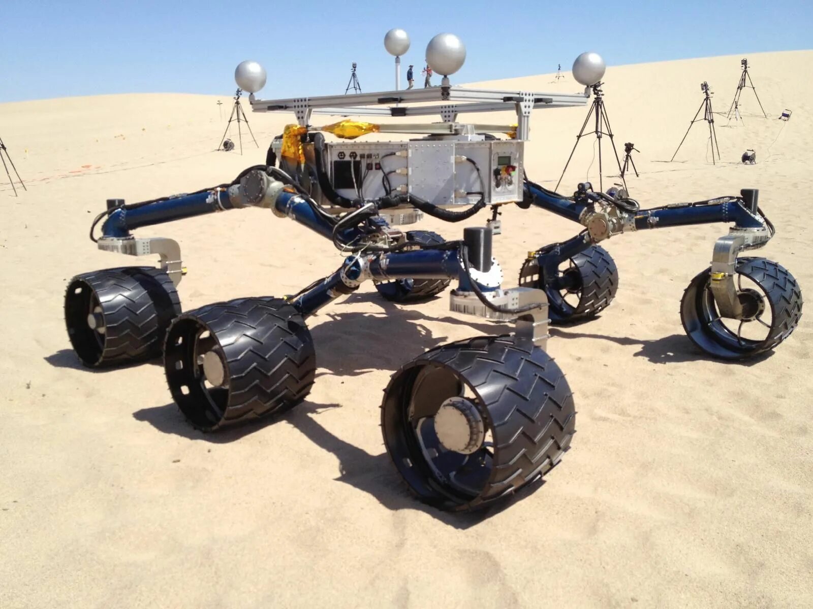 Марсоход curiosity. Робот марсоход curiosity. ровер марсоход. ровер на марсе. робот кьюриосити наса.