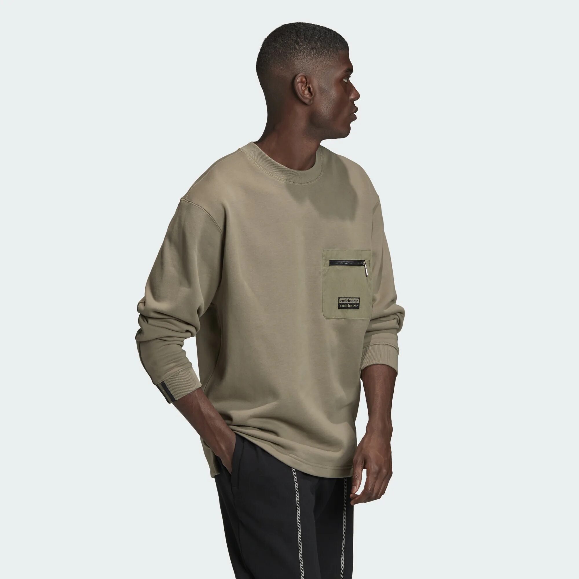 Свитшот crew. Adidas originals crew свитшот. свитшот adidas originals f a crew. adidas свитшот crew clay. кофта adidas crew rw.