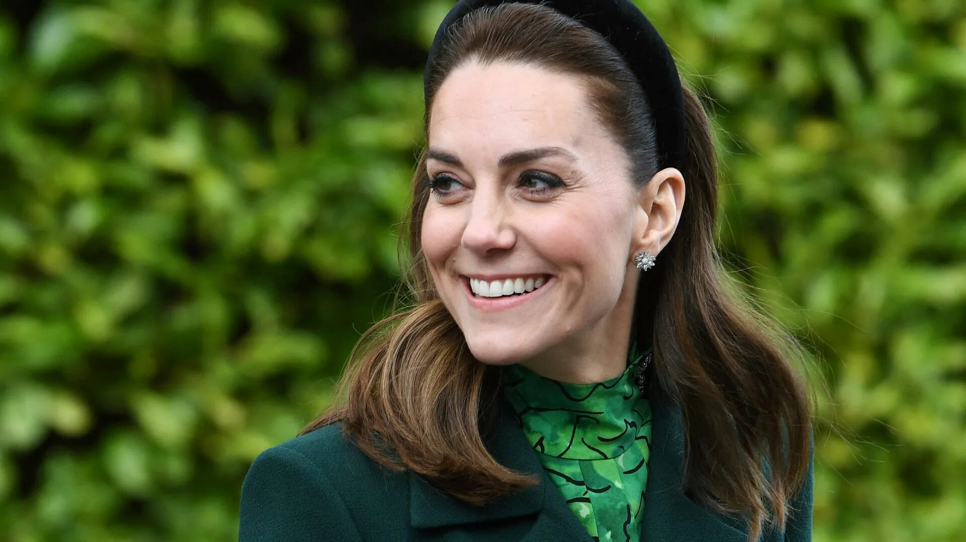 Герцогиня кэтрин на примере фильма про бонда. Кейт миддлтон 2022. Кэтрин элизабет миддлтон. Кейт миддлтон. Кейт миддлтон 2022.