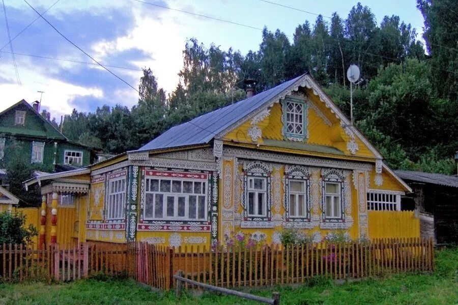 Плёс город. Русский дом Плес. Музей русский дом в Плесе. Плёс Ярославская область.