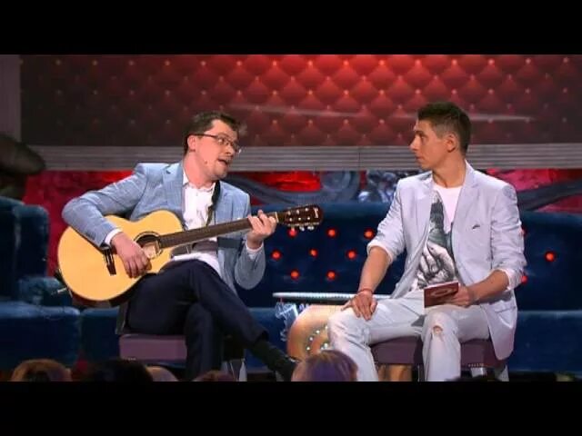 Comedy club киркоров. Демис карибидис камеди. Гюргюштанский алфавит камеди клаб. Карибидис и кравец. Песня про разных знаков зодиака мужчин камеди.